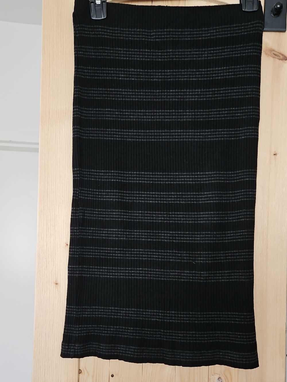 Three Dots Black Ribbed Knit Midi Skirt with Subtle Stripes